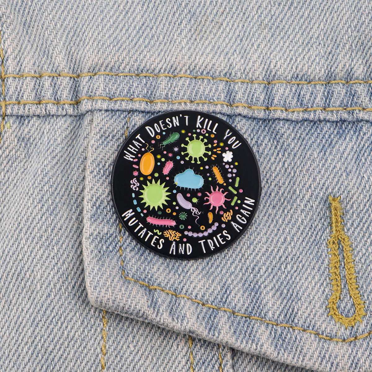 Bacterial Enamel Pin Nurse Doc - đánh giá và giá Science Toys
